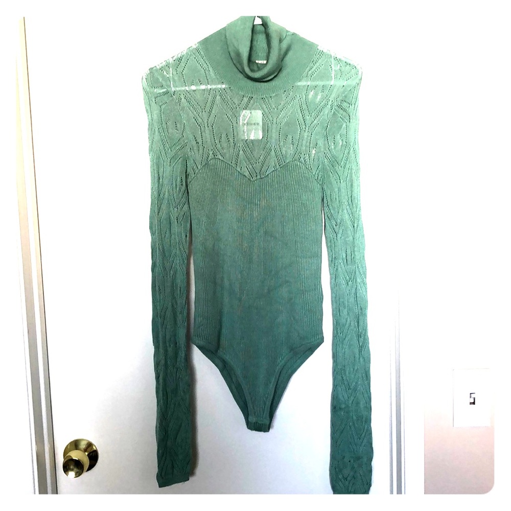 Free People turtleneck bodysuit Size M